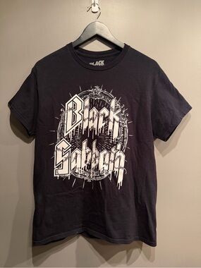 Black Sabbath Band T Shirt Men’s Medium Black Graphic Heavy Metal Rock Tee